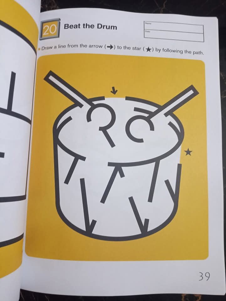 MY BOOK OF EASY MAZES