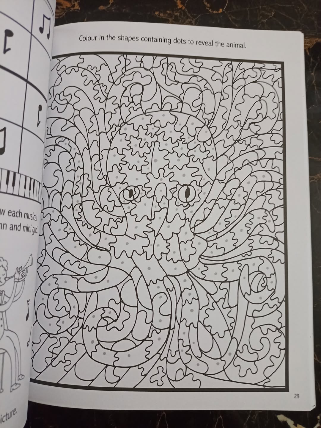 THE PICTURE PUZZLE ACTIVITY BOOK