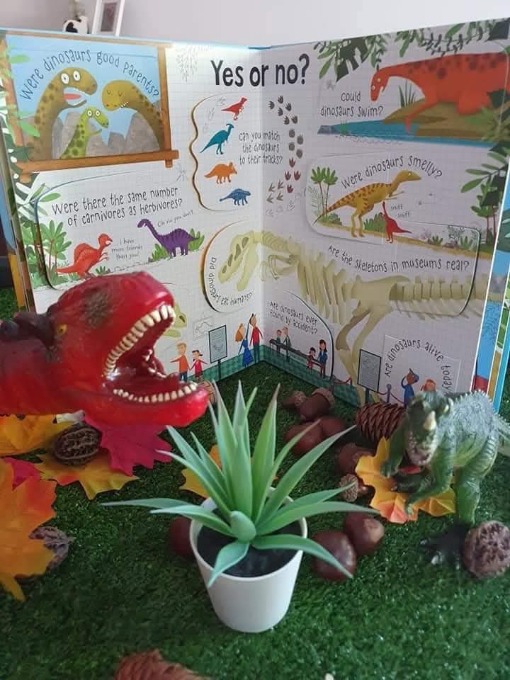 Usborne lift the flap questions and answers about dinosaurs