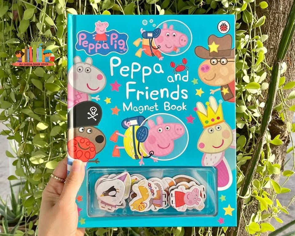 PEPPA AND FRIENDS MAGNET BOOK