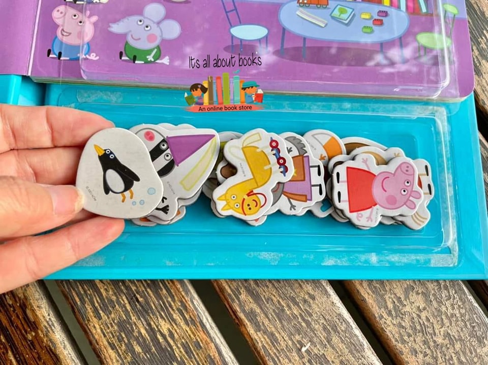 PEPPA AND FRIENDS MAGNET BOOK