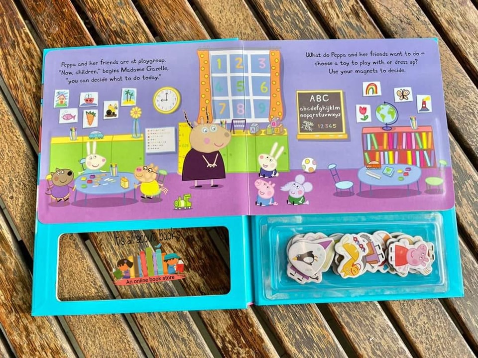 PEPPA AND FRIENDS MAGNET BOOK