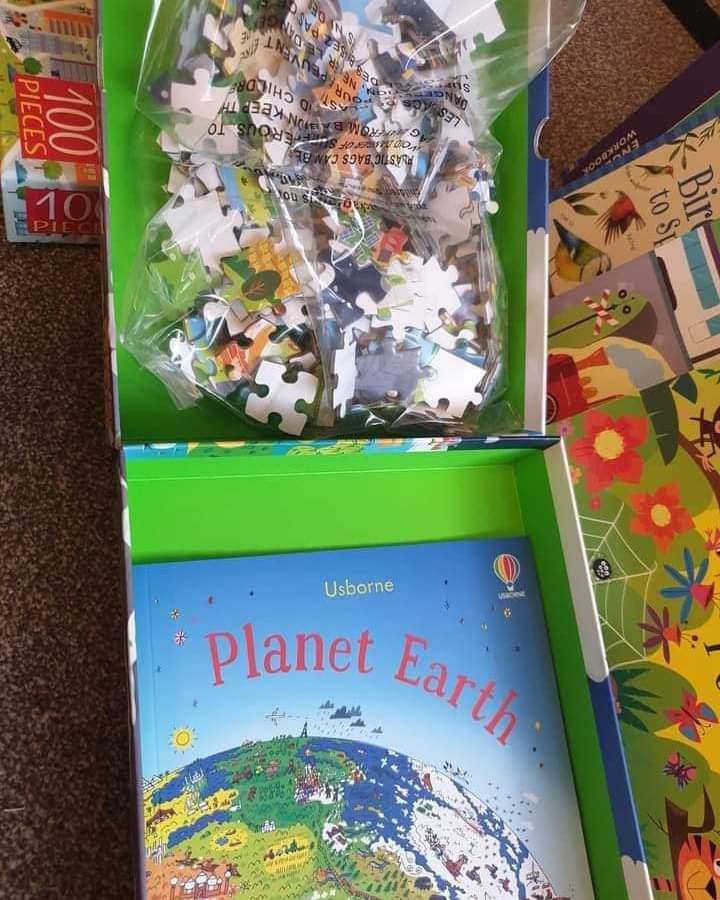 USBORNE BOOK AND JIGSAW PLANET EARTH