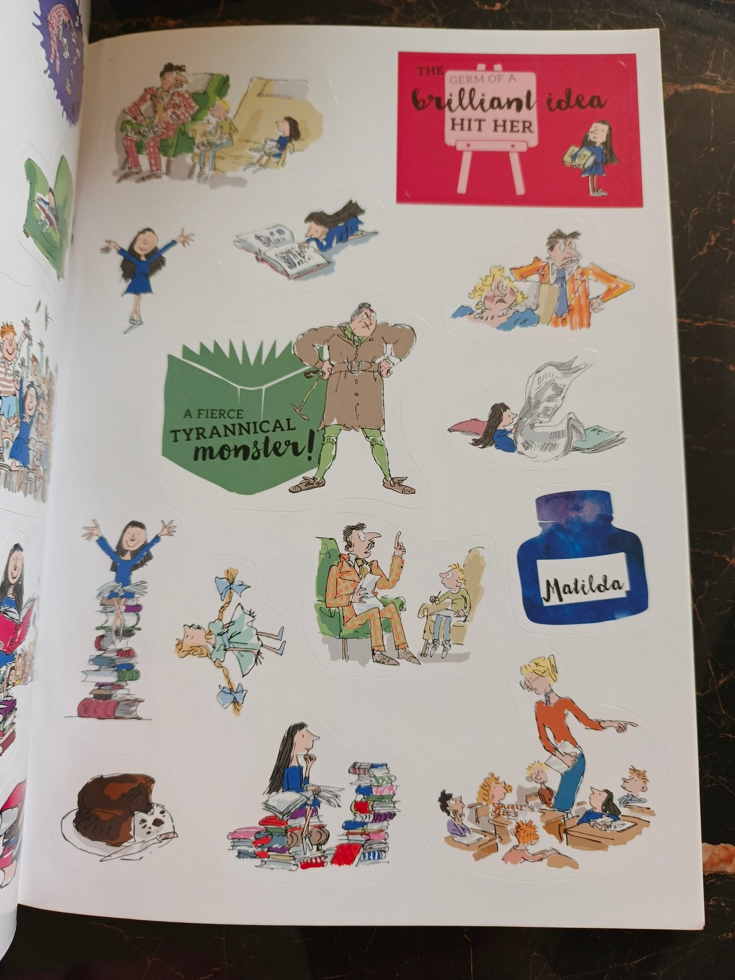 ROALD DAHL'S MATILDA WONDERFUL STICKER ACTIVITY BOOK